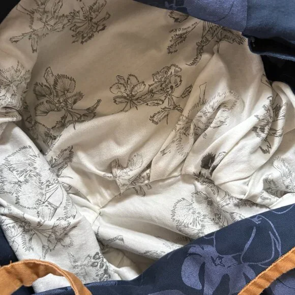 Kealopiko 'Eke Nui Tote Bag - Picture 3 of 6